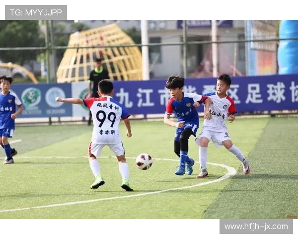 四川内江足球球星成名之路与影响力探索 四川内江足球球星成名之路与影响力探索