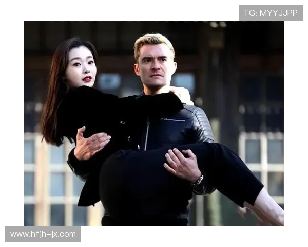 足球明星公主抱女球迷引热议 突显球场外的温馨瞬间与情感交流